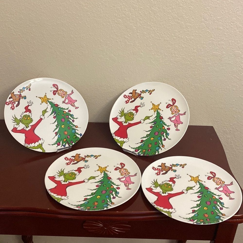 🎄🎁 set of 4 Grinch, Max & Cindy Lou Who Plate